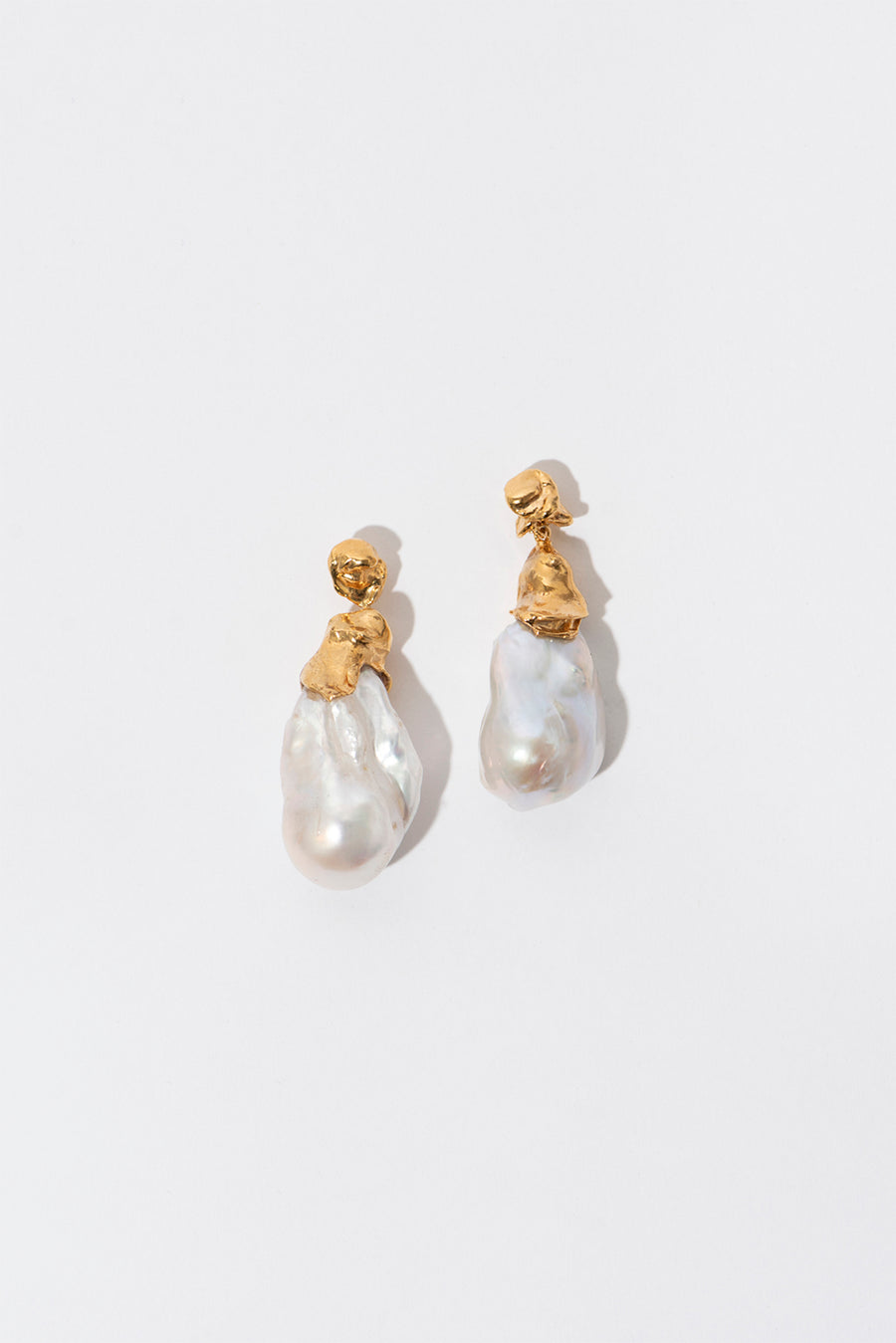 The Classic Pearl Earring | Pair